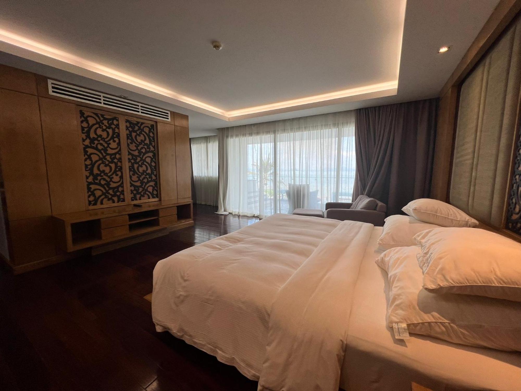 The Nchantra Beachfront Resort Phuket Exterior foto