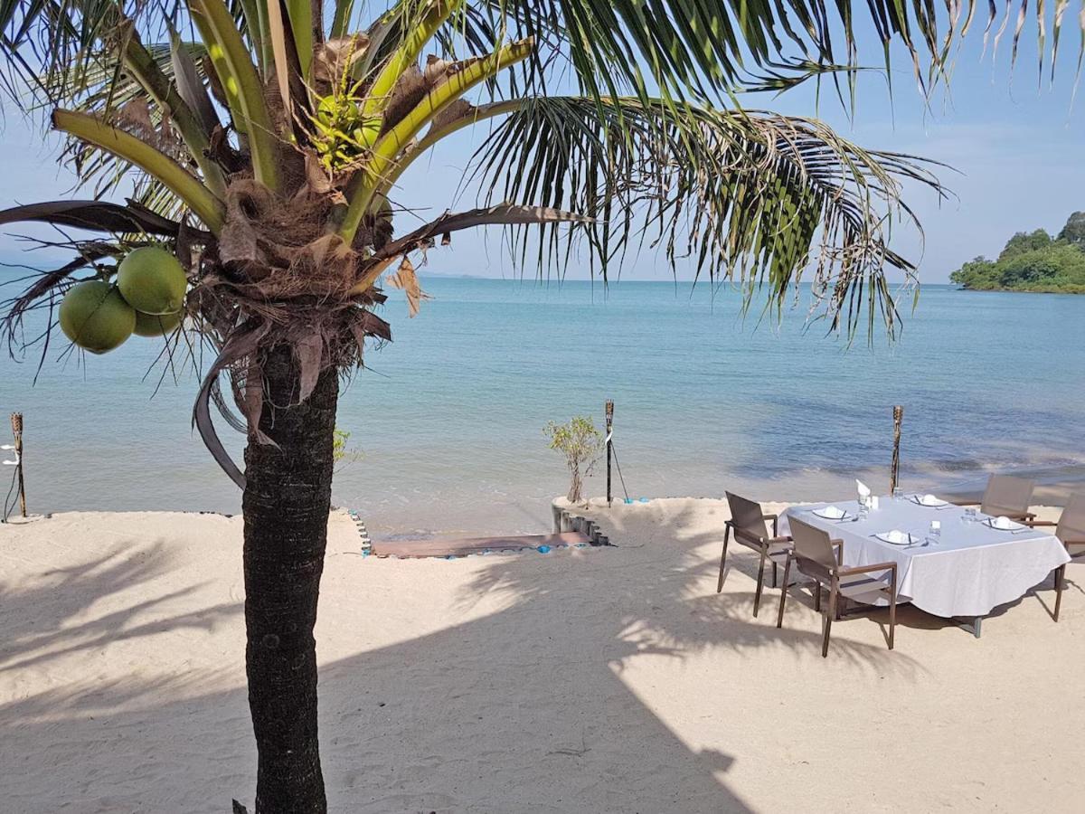 The Nchantra Beachfront Resort Phuket Exterior foto